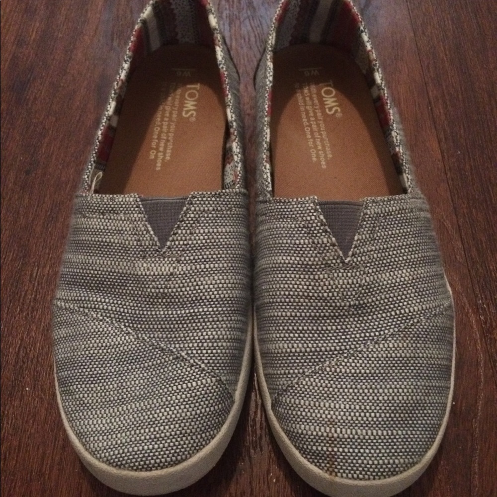 TOMS shoes